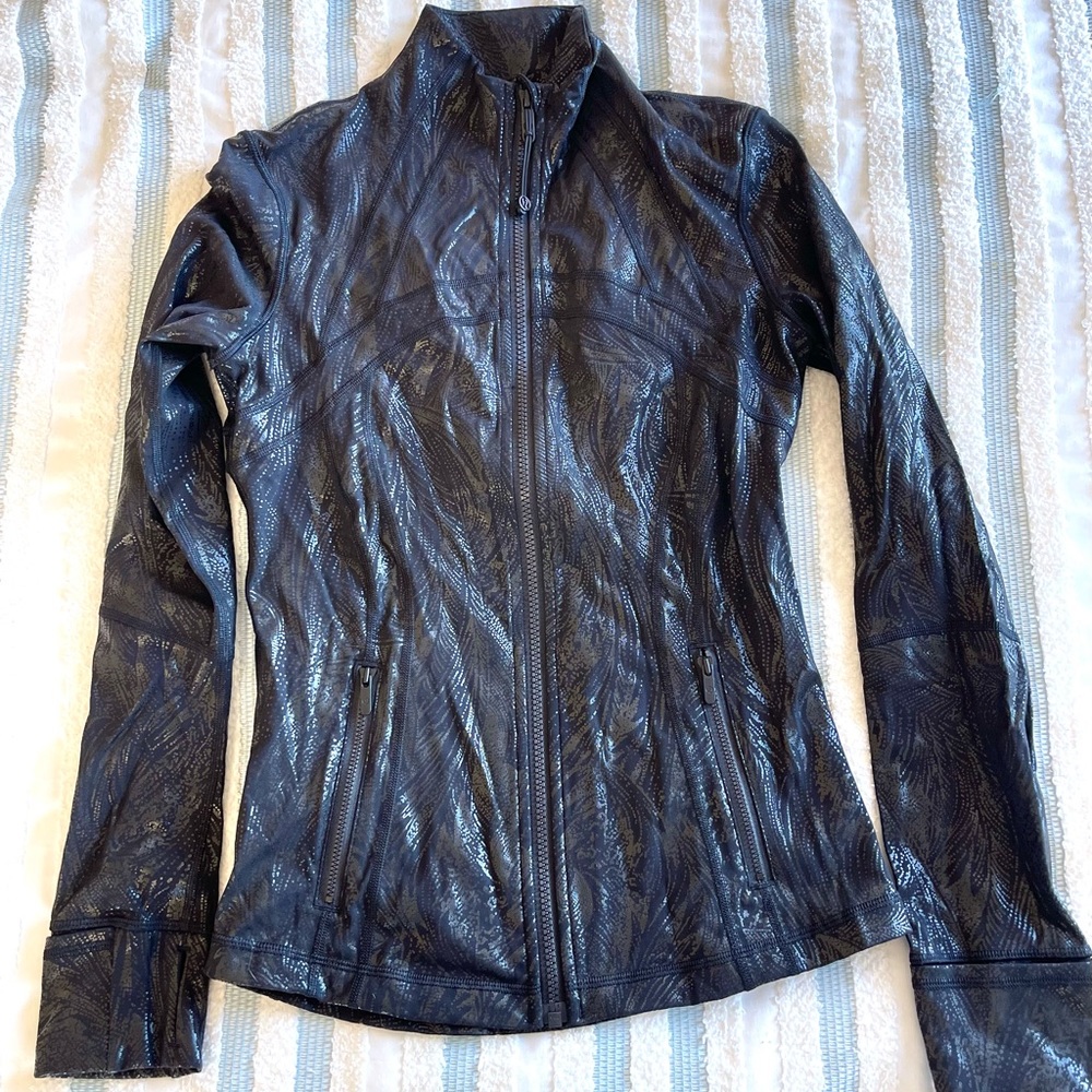 Lululemon Black Print Jacket